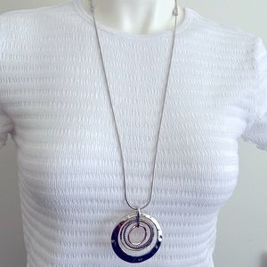 Large necklace
